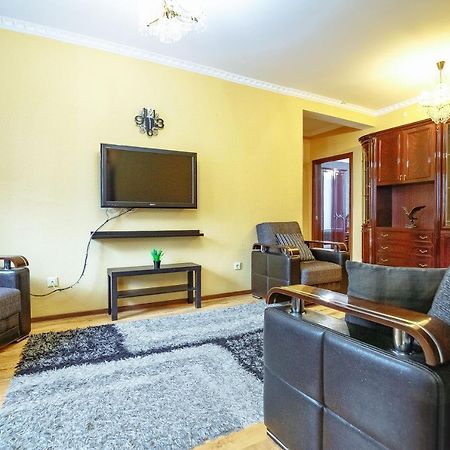 Two Bedroom Apartment On Syganak Street 64-1 Astana Exteriör bild